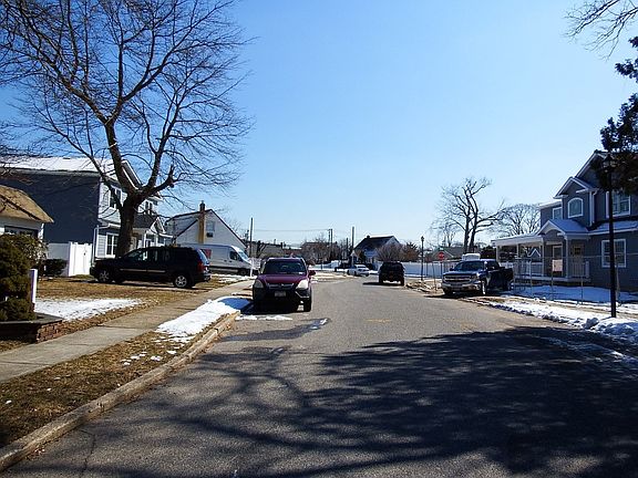 5th image of 2807 Beatrice Ln