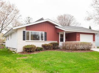 109 N 16th Ave, West Bend, WI 53095