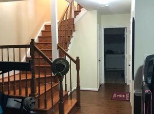 8725 Wadebrook Ter, Springfield, VA 22153