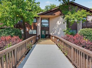 1410 Heritage Lndg APT 305, Saint Charles, MO 63303