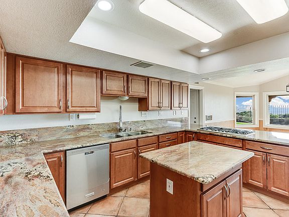 2nd image of 817 Cortijo Dr