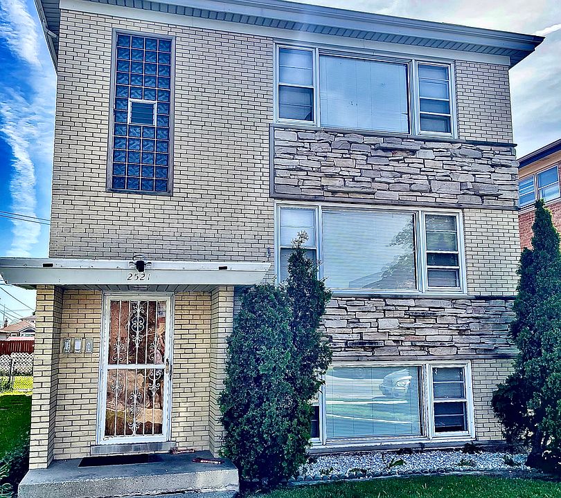 1st image of 2521 N 75th Ave