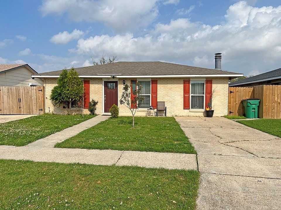 1st image of 1061 Beechwood Dr