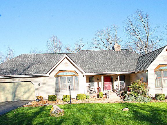 2nd image of 32 Stonewood Cir