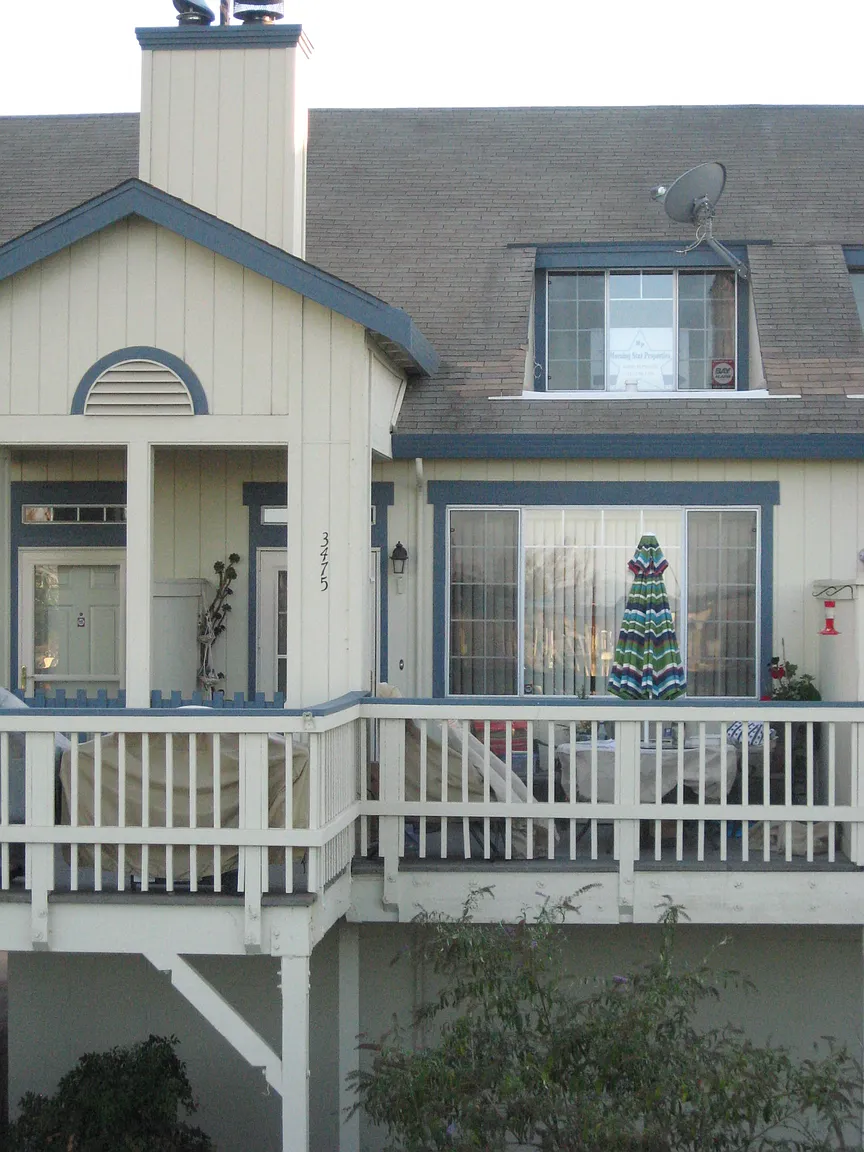 3523 Wells Rd photo 1