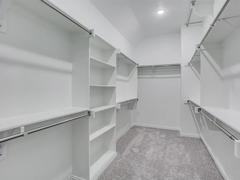 1056 Homestead Way — Photo 9