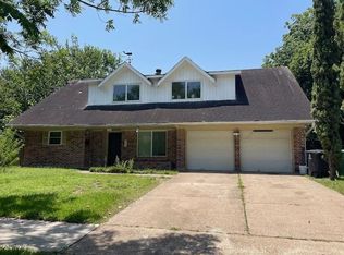 9015 Stroud Dr, Houston, TX 77036
