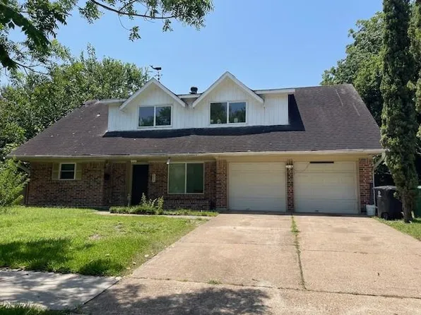 9015 Stroud Dr, Houston, TX 77036
