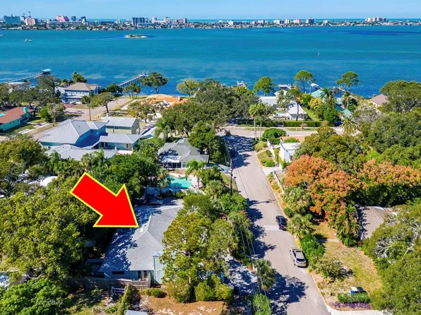 315 Pleasant St, Clearwater, FL 33755