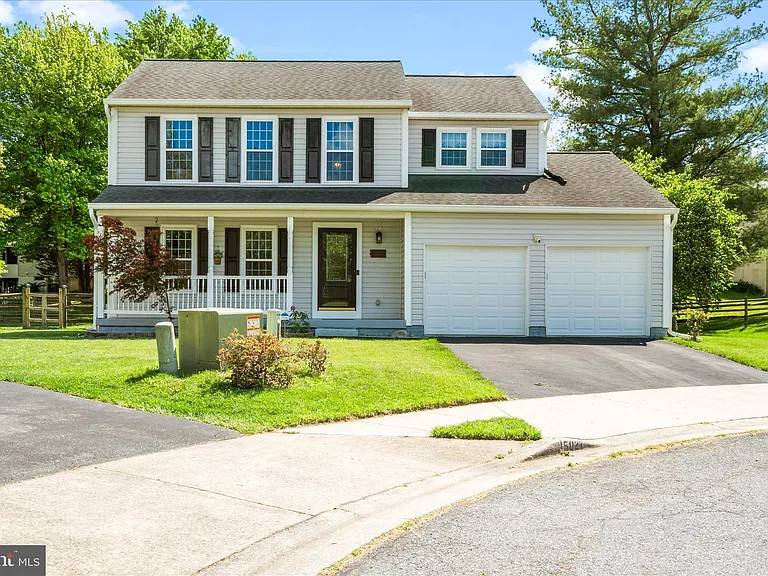 5021 Mallard Ln — Photo 1