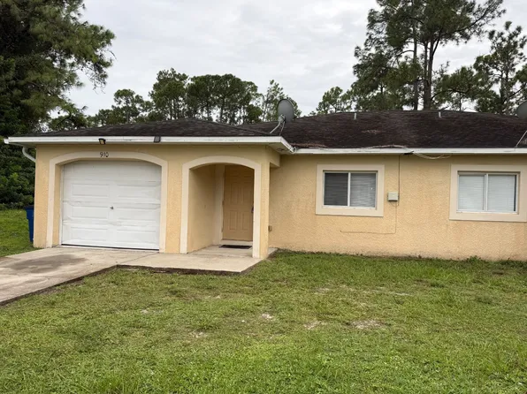 910 E 12th St, Lehigh Acres, FL 33972