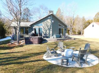 158 Clar Lin Rd, Algoma, WI 54201