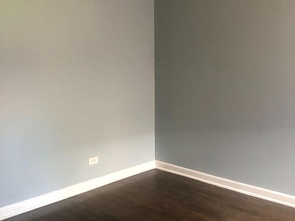 3rd image of 6808 S Saint Lawrence Ave