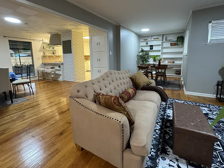 214 Sunny Ln — Photo 17