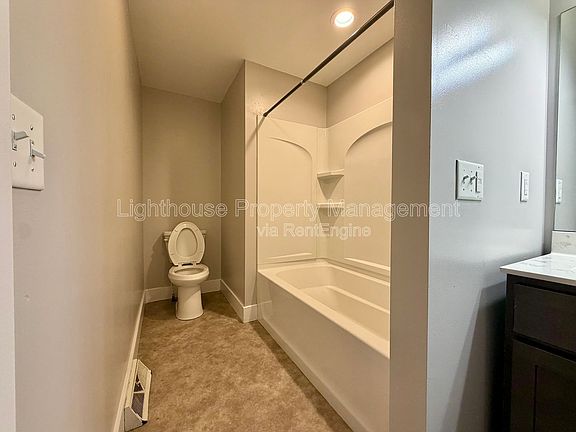 4th image of 1732 7th St Unit 1