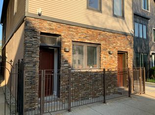 1647 N Washtenaw Ave #1, Chicago, IL 60647