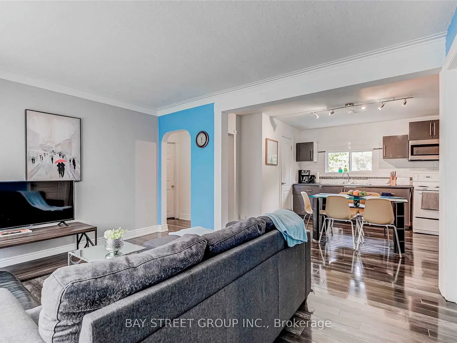 3 bed, $2,750 — Photo 2