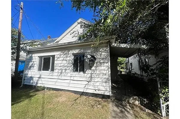 Building Photo - 1118 Van Buren St #1