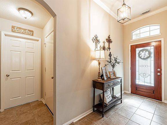 2nd image of 15115 Olmstead Park Dr