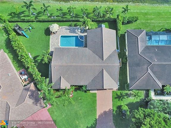 3rd image of 6175 NW 56th Ct