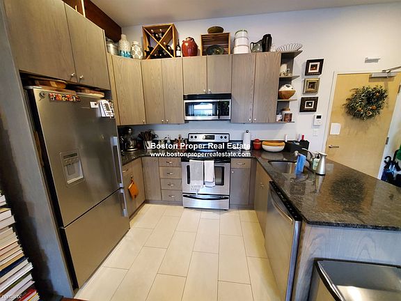 460 Harrison #218-B Boston - South End Unit Photo 3