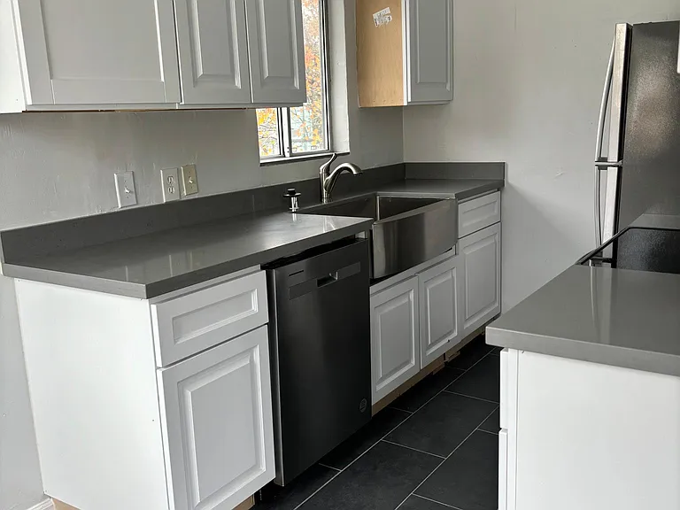6882 Foothill Blvd #6882 — Photo 3