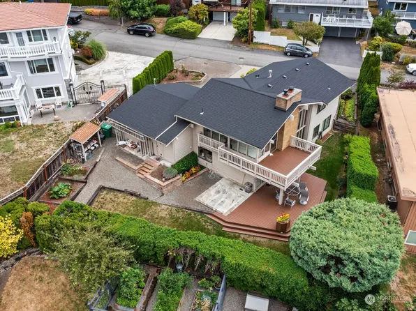 2835 67th Avenue SE, Mercer Island, WA 98040