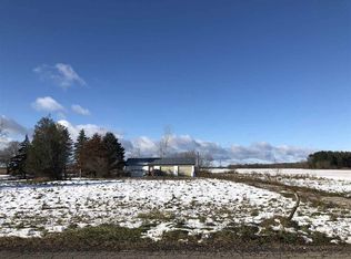 2296 S Carter Rd, Midland, MI 48642