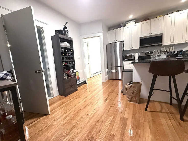 2 Ivaloo St #1A — Photo 14