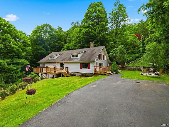 5th image of 236 Hosner Mountain Road