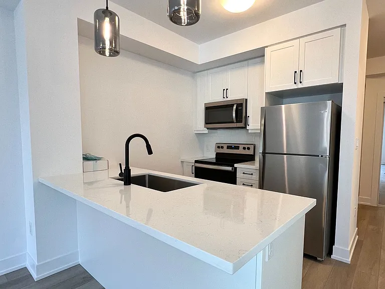 470 Dundas St E #715 — Photo 7