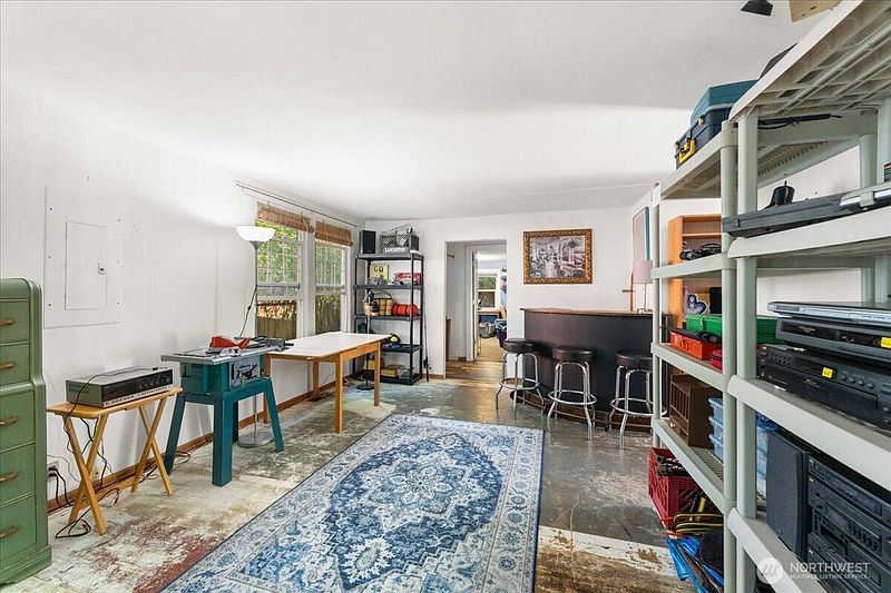 2nd image of 8730 Palatine Avenue N