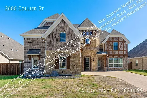 2600 Collier St Photo 1