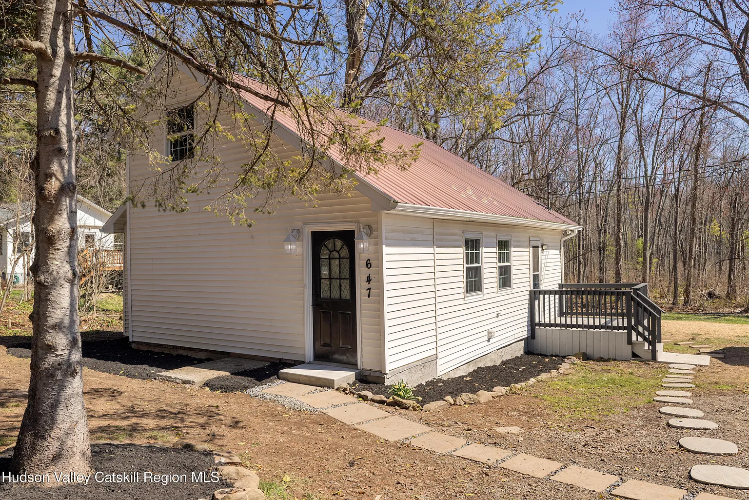 647 Hickory Bush Road photo 1