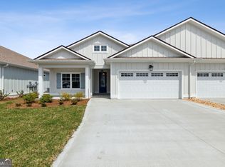107 Green Turtle Ct, Kingsland, GA 31548