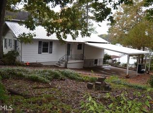 8720 Lake Dr, Snellville, GA