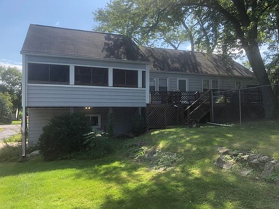 4th image of 15200 Laporte Ave
