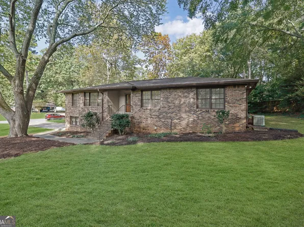 905 Tanglewood Trl, Woodstock, GA 30189