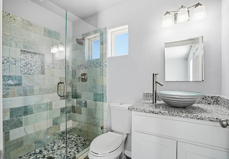 2933 S Hills Ave — Photo 29
