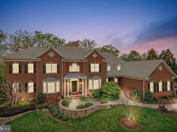 43522 Pumpkin Ridge Ct, Ashburn, VA 20147