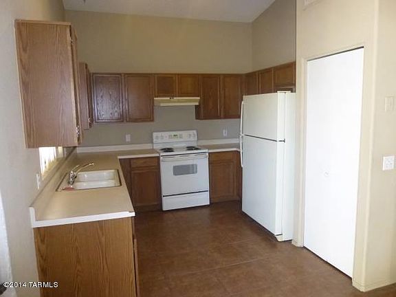 4th image of 6111 S Avenue De La Chandelle