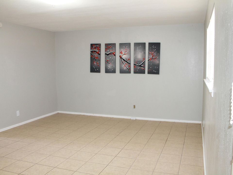 1st image of 2320 E 21st St #104