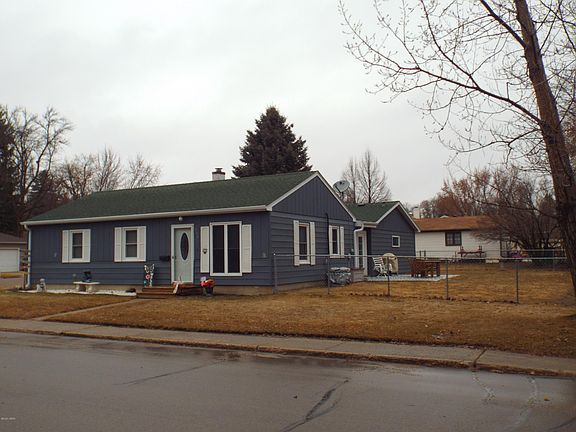 3rd image of 107 W Highland Blvd