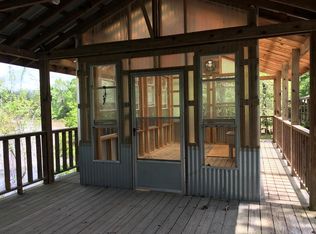 50 Oak Point Rd, Picayune, MS 39466