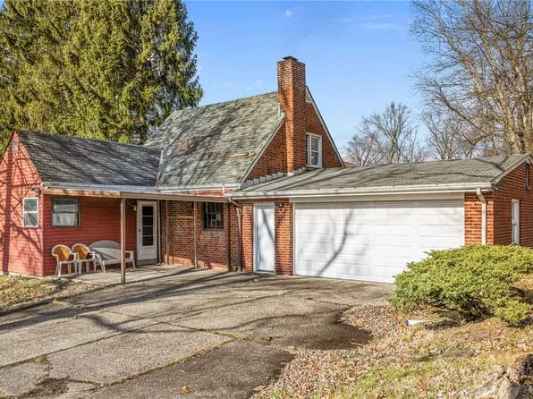 5509 Library Rd, Bethel Park, PA 15102