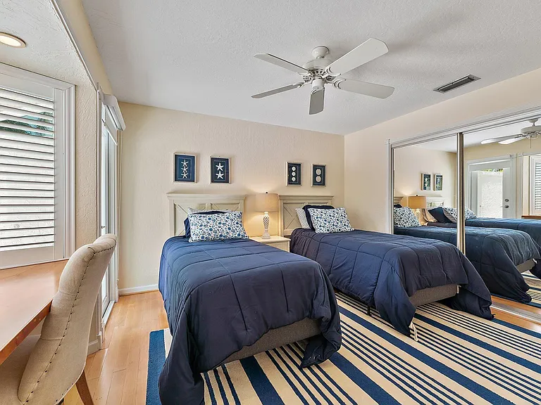 107 Mako Ln — Photo 23