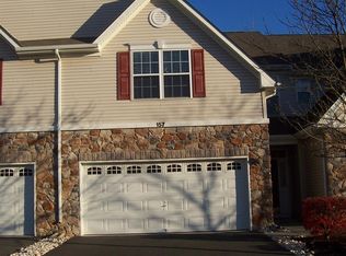 157 Valmore Ct, Pennington, NJ 08534