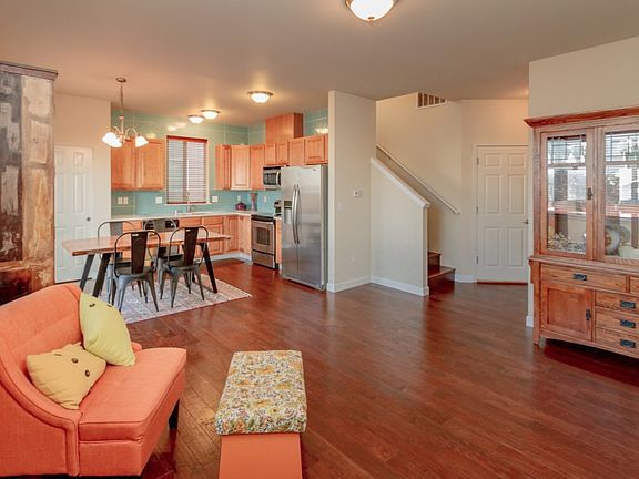 4th image of 11319 185th St E