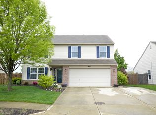 306 Sandy Point Ln, Fortville, IN 46040