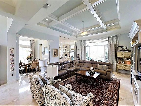 9055 Ribbons Great Room Out